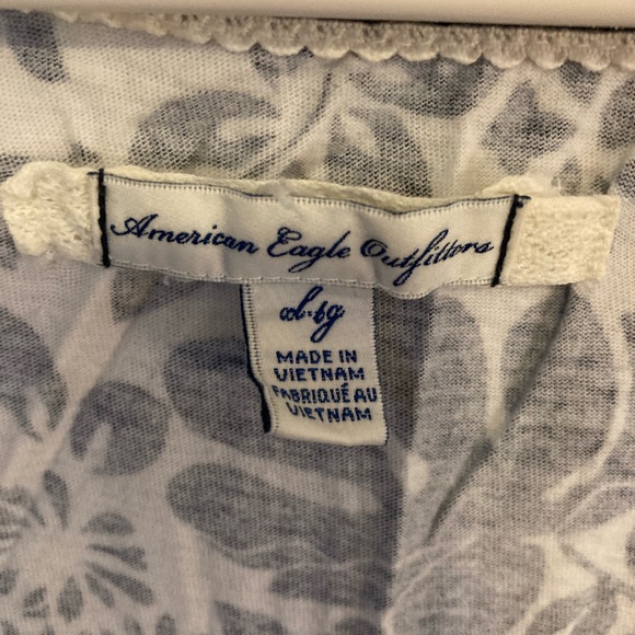 Women’s top - Picture 2 of 4